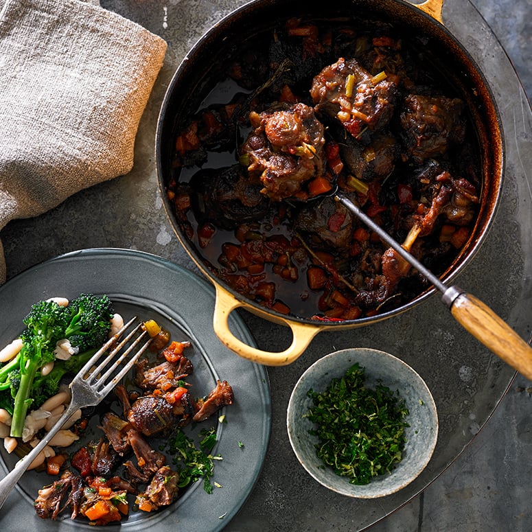 Tomato, rosemary and white wine braised oxtail